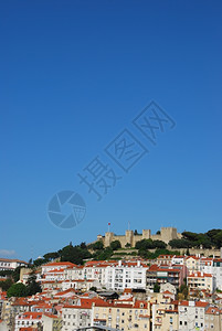 与葡萄牙圣豪尔赫城堡一起的里斯本美丽城市风景阿尔法玛典型的历史图片