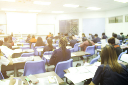 学生们参加大型考试背景图片