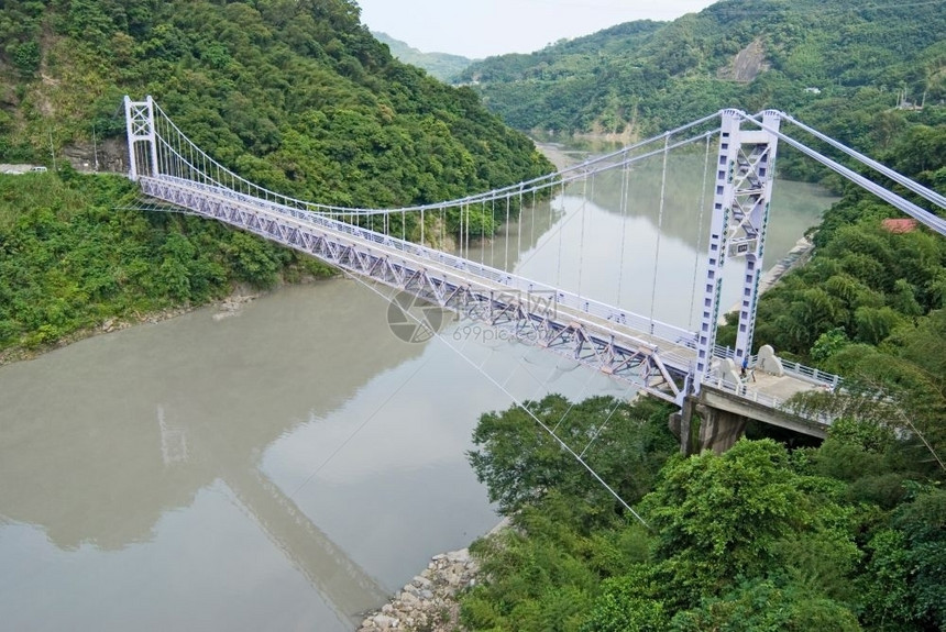 立交桥关联蓝色的Btween桥山东亚图片