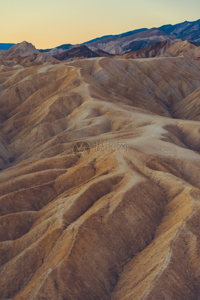 美国加利福尼亚州的沙漠山丘图片