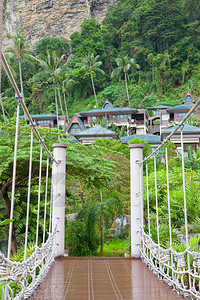 木制的绞刑在泰国旅游胜地绳路经过泰国图片