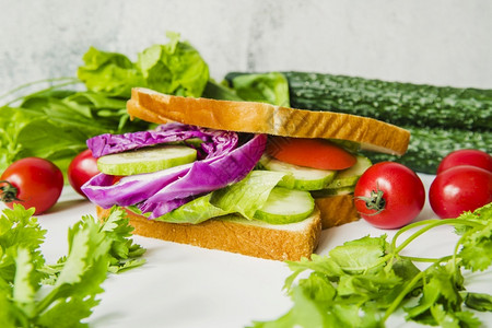 新鲜蔬菜三明治特写高分辨率照片质量解析度番茄红色的图片
