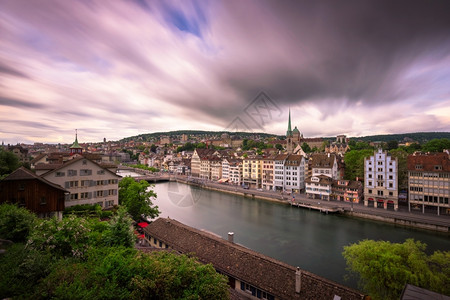 蓝色的大学瑞士苏黎世林登霍夫山苏黎世和林马特河建造图片