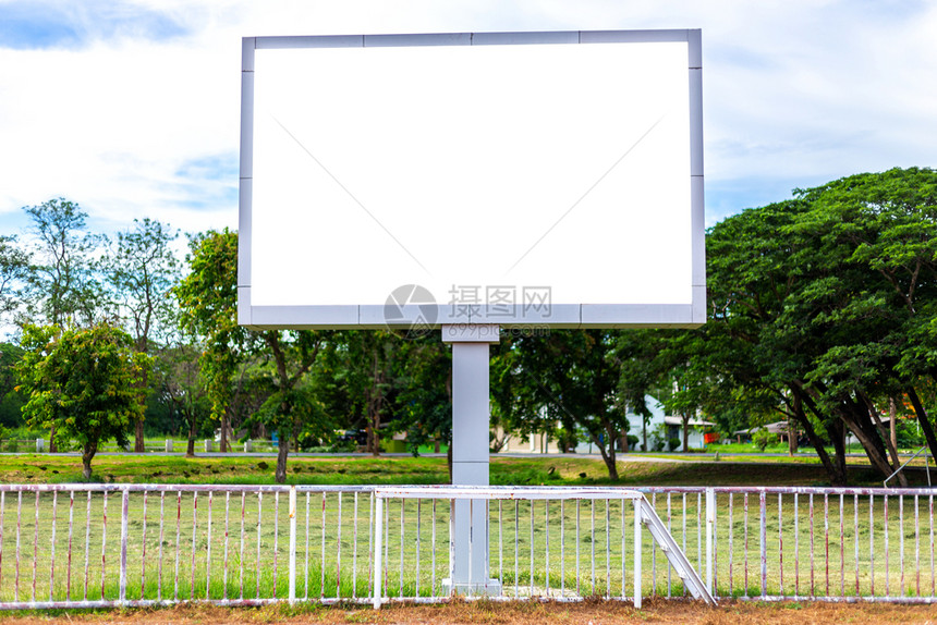控制板广告商追踪在户外运动体育场赛行道的足球场数字空白记分牌广告LED空白数字版图片