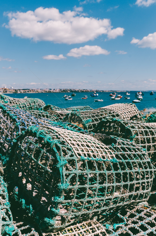 绳索篮子陷阱葡萄牙里斯本附近卡伊港的旧渔具葡萄牙里斯本附近卡伊港的旧渔具图片
