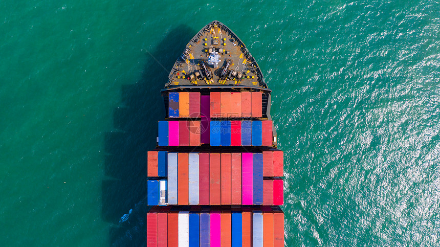 集装箱船全球商业货运进出口物流和集装箱船运输空中查看集装箱货物运海在全球新加坡进口马来西亚图片