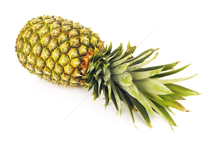 新鲜的黄色绿菠萝在白背景上被孤立于白底小吃图片