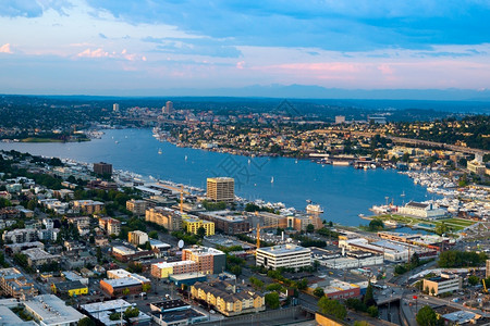 城市多于状态美国华盛顿州西雅图市联邦湖和卡斯德区图片