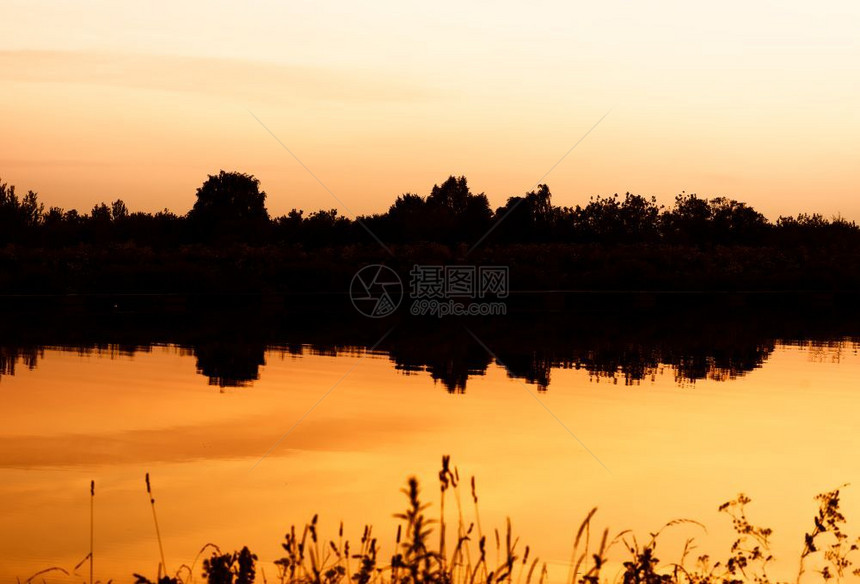 经典俄罗斯河岸日落背景hd反射高清自然图片