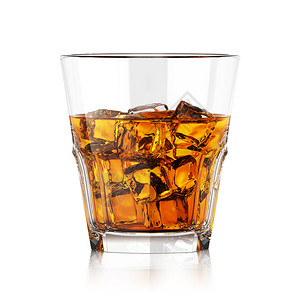含液体和冰3d插图的威士忌玻璃伏特加派对威士忌酒图片