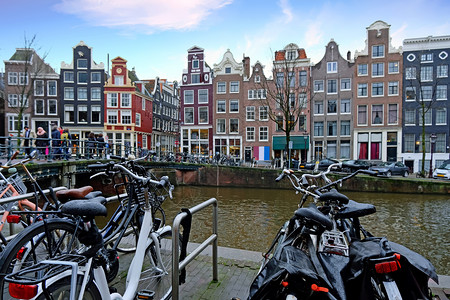 码头荷兰阿姆斯特丹市风景来自荷兰阿姆斯特丹塔屋图片