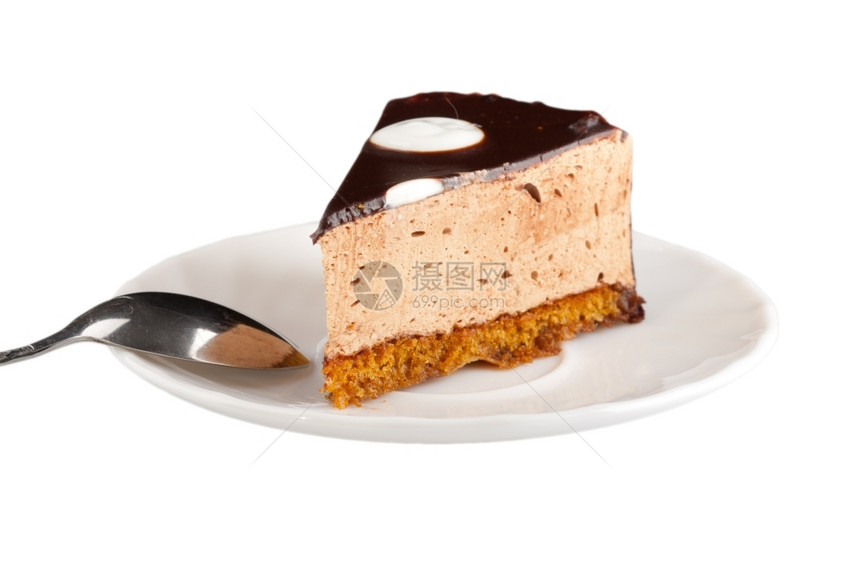 盘子上美味巧克力蛋糕在白色背景的浅光中被孤立甜点小吃面包店图片