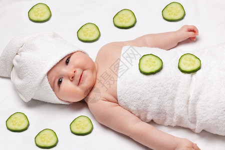 新生婴儿健康概念照片新出生婴儿健康干净的白色女图片