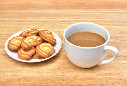 芳香气咖啡饮料在木制桌上咖啡时间加饼干有机的图片