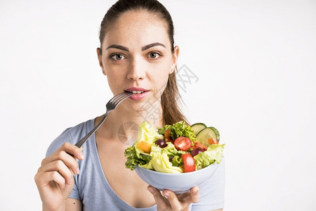 蔬菜快乐的收着沙拉近身肖像营养图片