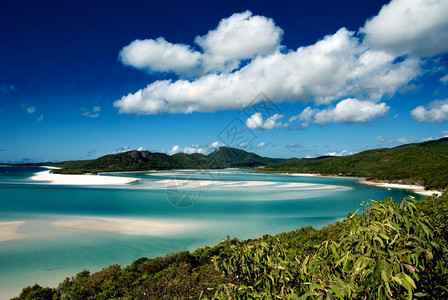 艾尔利澳大亚昆士兰白海滨滩的颜色天空图片