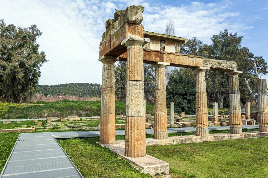 古典塔架旅行希腊阿提卡州布劳伦考古遗址中的阿耳特弥斯寺希腊阿蒂卡州布劳龙考古遗址中的希腊阿蒂卡图片