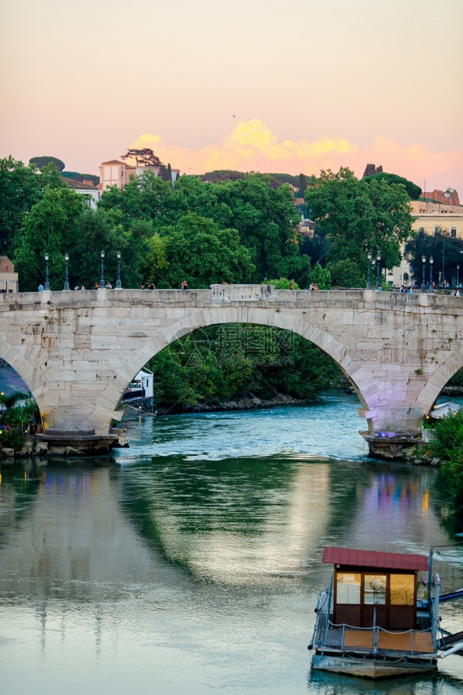 结石天意大利罗马提贝尔河的蒂和罗马旧桥重度图片
