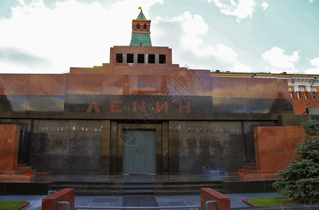 传统的俄罗斯联邦莫科红广场上的列宁斯戈马乌索勒姆博物馆中央图片