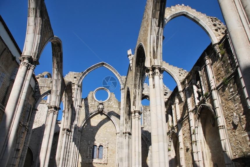宗教的堂175年葡萄牙里斯本地震后著名的CarmoChurch废墟历史图片
