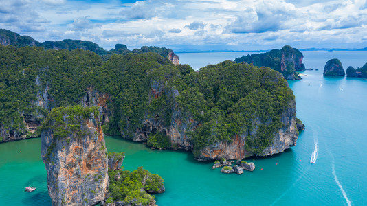海岸线奥南塔甲米最著名的岩石之一奥南甲米泰国支撑异情调图片