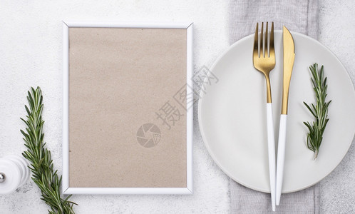 一顿饭放高分辨率相片板和餐具架表优质照片高量分辨率晚餐图片