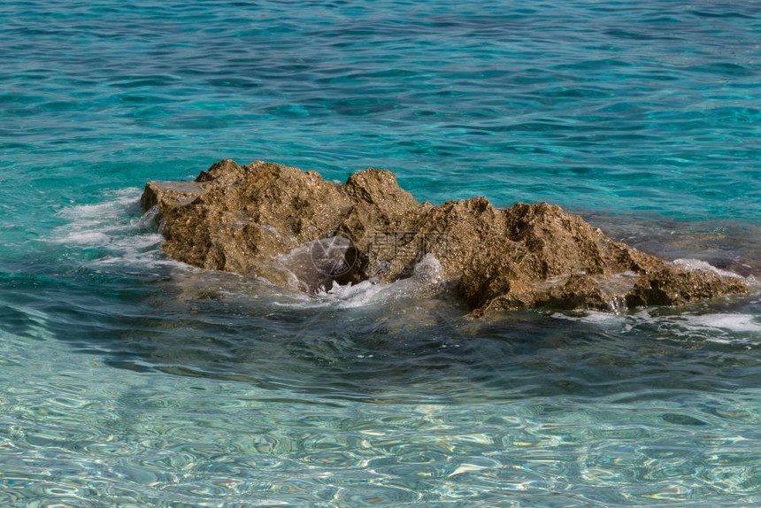 放松意大利夏季石海附近的萨丁尼亚岛克利夫斯旅行地中海图片