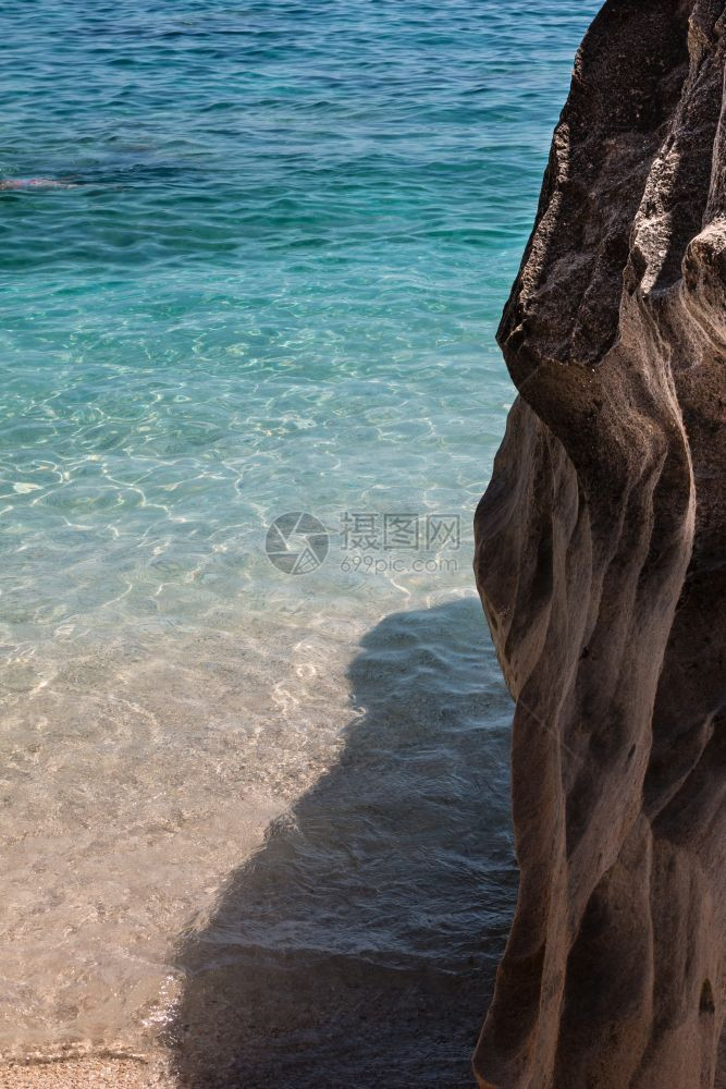 美丽的意大利夏季松石海附近的萨丁尼亚岛克利夫斯采取海洋图片