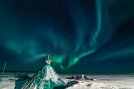 极光北极星多彩的极光世界设计图片