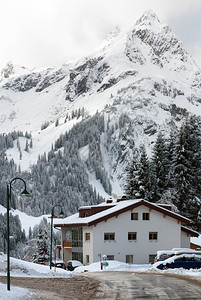 福拉尔贝格岭奥地利沃拉尔贝格Schrocken地区一个小高山村寒冷的图片