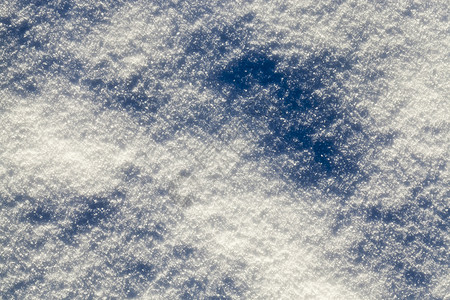 白色的在最后一场雪落之的下照片是在降后的冬季拍摄自然冰图片