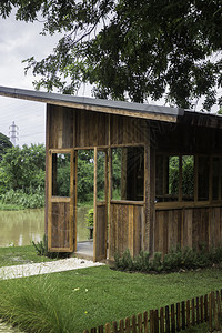 建筑学生态友好郊区街道小屋股票照片郊区的草图片