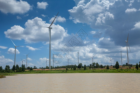 自然泰国有蓝天的HuayBong风田产生行业图片