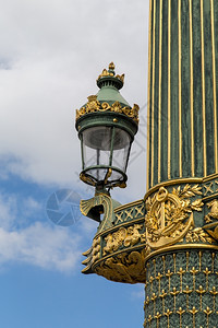 巴黎和谐之地的喷泉柱子水雕像图片