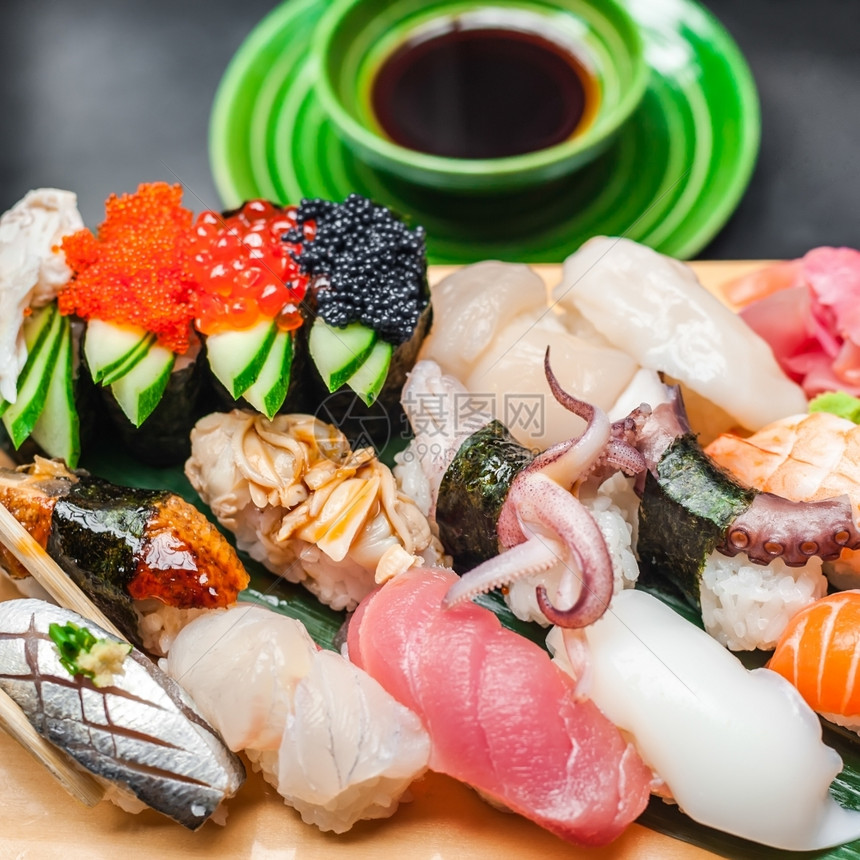 日本餐馆的食品背景亚洲提供优质高营养粉寿司厨房生鱼片质量图片