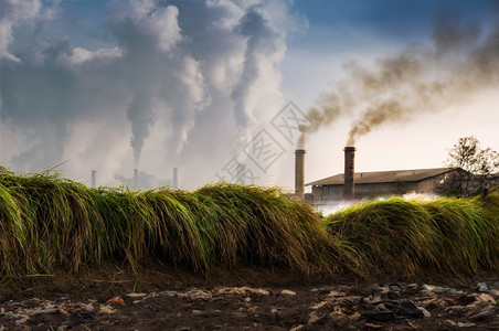 蒸汽排放烟雾的工业是空气污染和废物变暖大气层图片