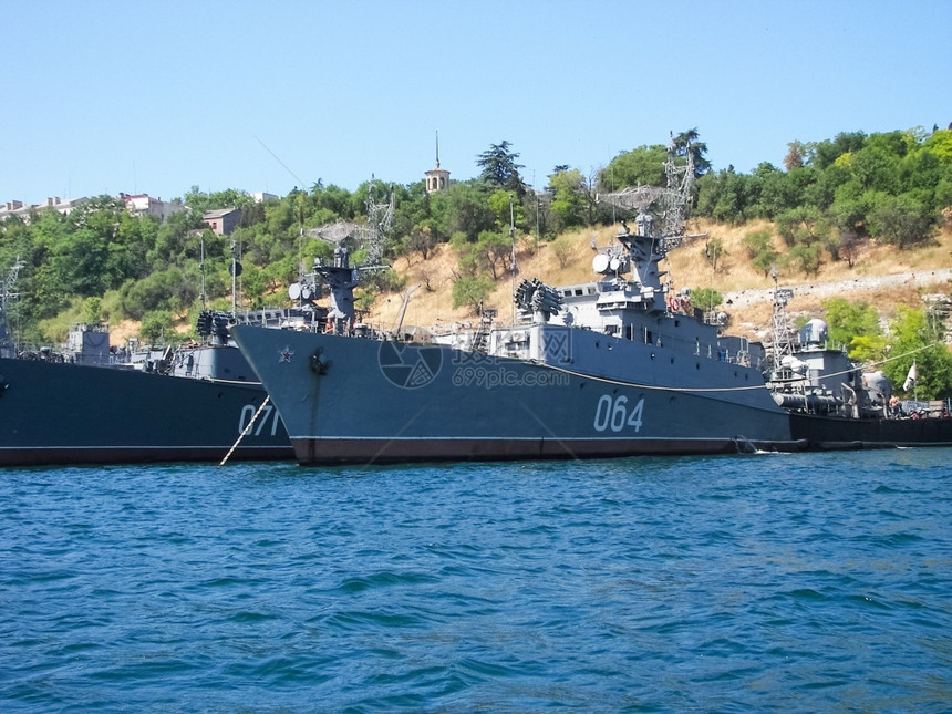男人克里米亚塞瓦斯托波尔2019年7月28日俄罗斯黑海舰队在塞瓦斯托波尔庆祝俄罗斯海军日黑海舰队在塞瓦斯托波尔庆祝俄罗斯海军日班图片