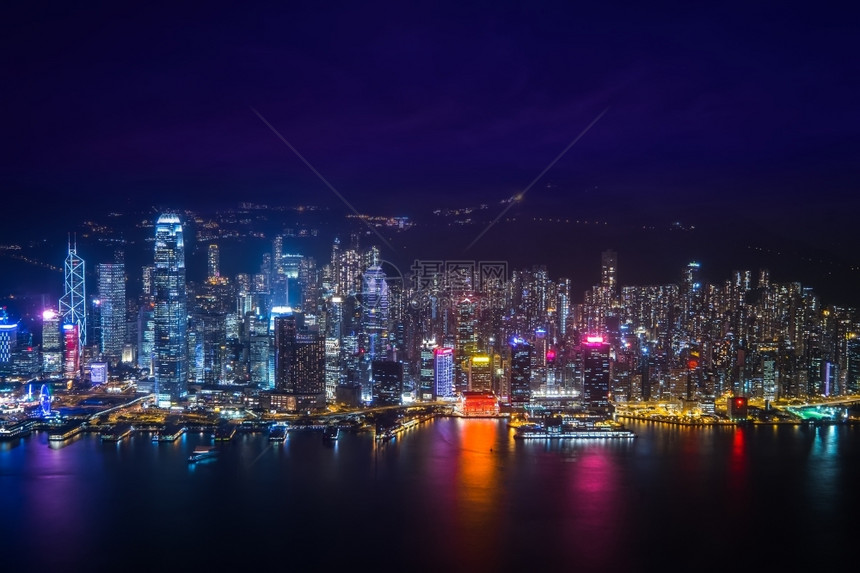 夜晚天际线香港和维多利亚港旅游目的地夜空中观察全景晚上观图片
