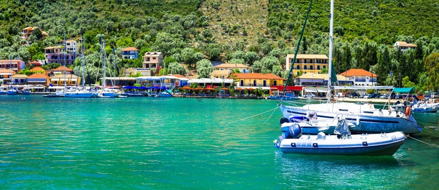 希腊西沃塔伊奥尼亚群岛莱夫卡达如画受欢迎的小酒馆图片