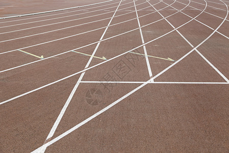 运动员直径户外慢跑道的详情户外运动有氧赛马场竞技图片