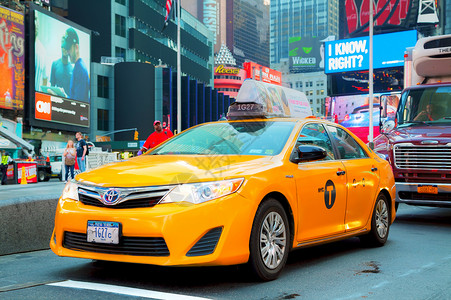 邻里纽约城市04年9月日上午2015年月4日早上纽约时报广场黄色计程车2015年月4日纽约市Itrsquos主要商业交叉路口和曼背景