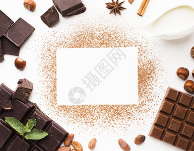 棕色的由巧克力分辨率和高品质的美丽照片空白卡环绕在巧克力周圍的高品质美容照片概念下的空卡覆盖在巧克力周围可爱的质量背景图片