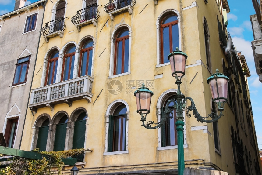 大厦结构体陈年意大利威尼斯一栋美丽的豪宅附近灯笼图片
