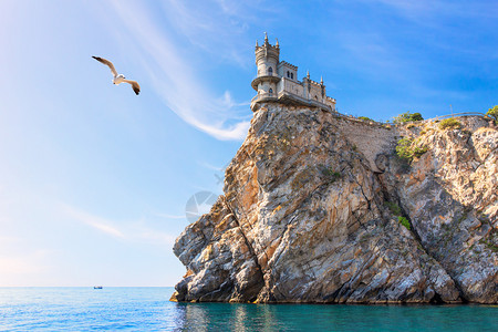 蓝色的海景俄罗斯克里米亚燕窝城堡的美丽景色克里米亚燕窝城堡的美丽景色图片