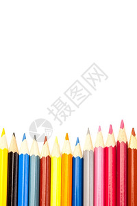 绘画学校白色孤立背景的彩铅笔照片丰富多彩的图片