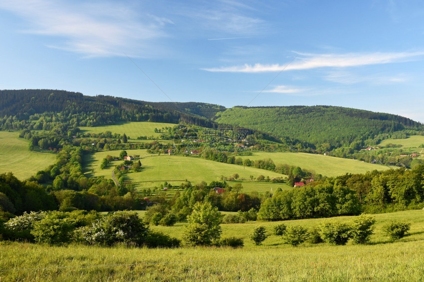 自然夏季山区美丽的风景捷克白喀尔巴阡山脉欧洲国民旅行图片