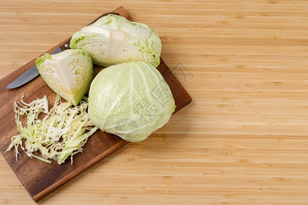 健康叶子绿色菜准备在厨房煮饭新鲜的图片