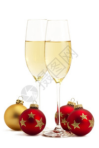 新的普罗赛克两杯香槟一个金色和三红圣诞球两杯香槟一个金色和三红圣诞球白背景魅力四射图片