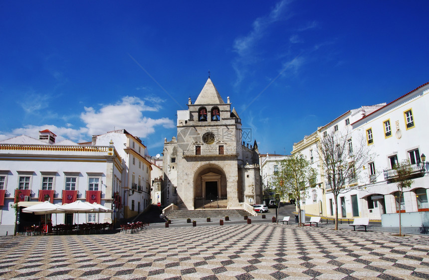 历史旅行城市景观葡萄牙地区ElvasAlentejo镇的平方图片