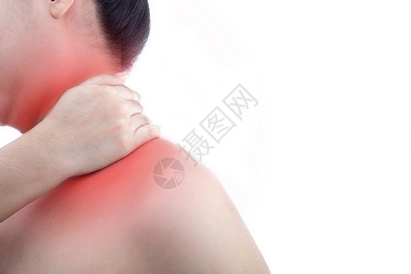 按摩有颈部疼痛和白背景的年轻女子感染痛苦背景图片